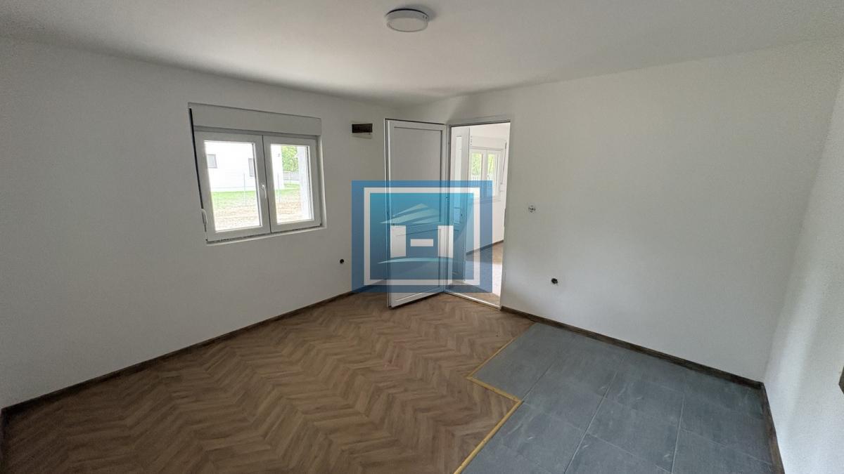 NA PRODAJU – SEOSKA KUĆA NA SAMO 12 KM OD GRADA! 42