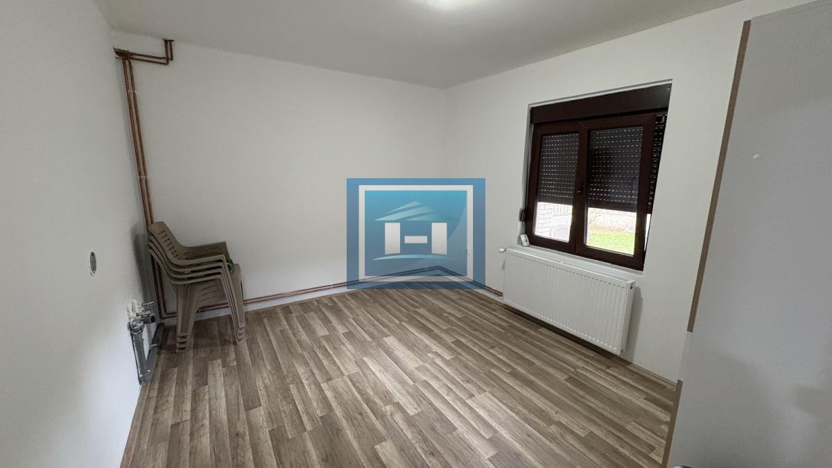 NA PRODAJU – SEOSKA KUĆA NA SAMO 12 KM OD GRADA! 8