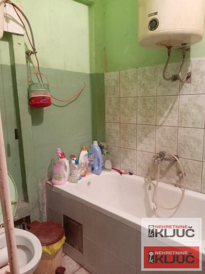 PEŠAČKA ZONA-KRALJA ALEKSANDRA, 51m2, Dvosoban, Salonski 8