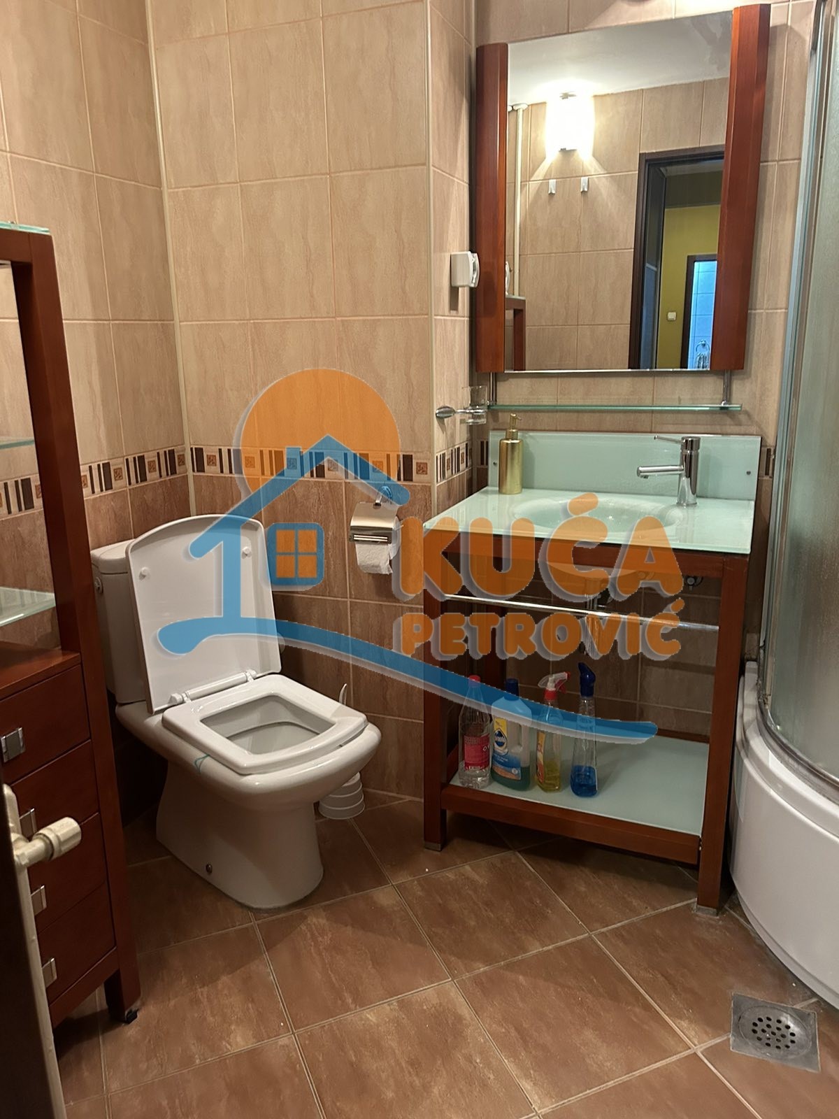 Trosoban stan, 78 m2, Centar, Generala Milojka Lešjanina ID: p-014957 10