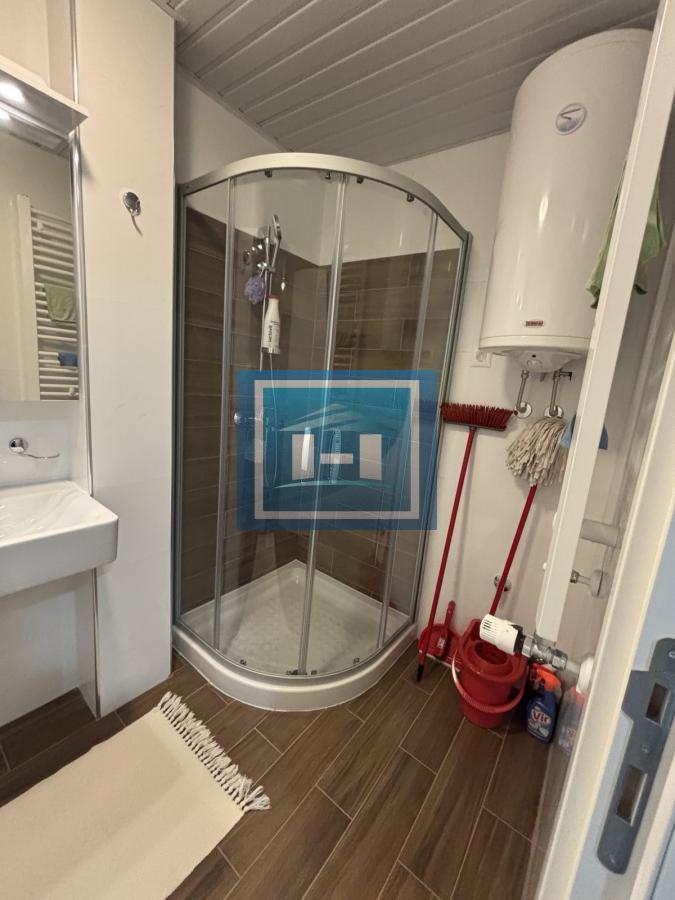 PRODAJE SE NAMEŠTEN STAN U LUKSUZNOM KOMPLEKSU 11