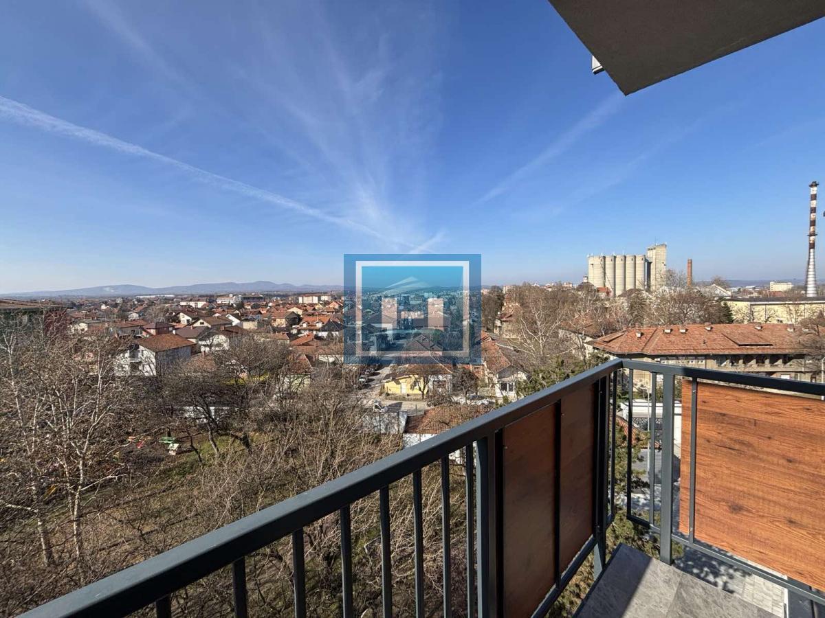 PRODAJE SE NAMEŠTEN STAN U LUKSUZNOM KOMPLEKSU 13