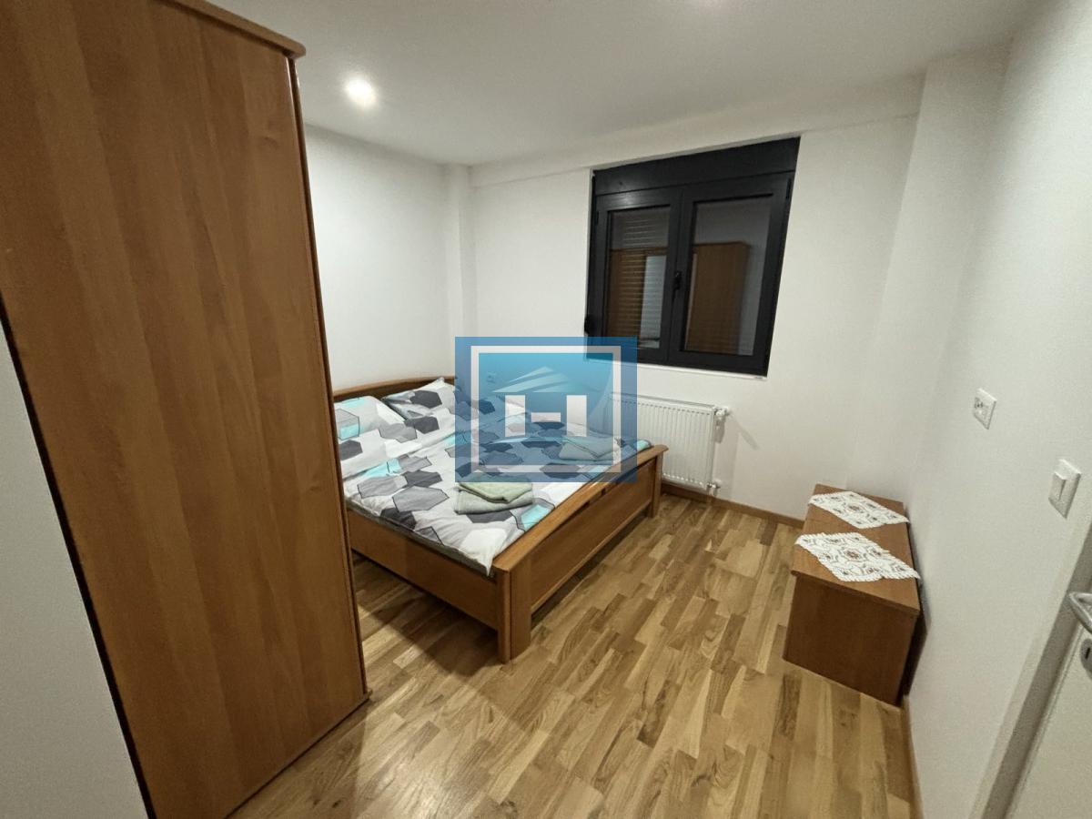 PRODAJE SE NAMEŠTEN STAN U LUKSUZNOM KOMPLEKSU 8