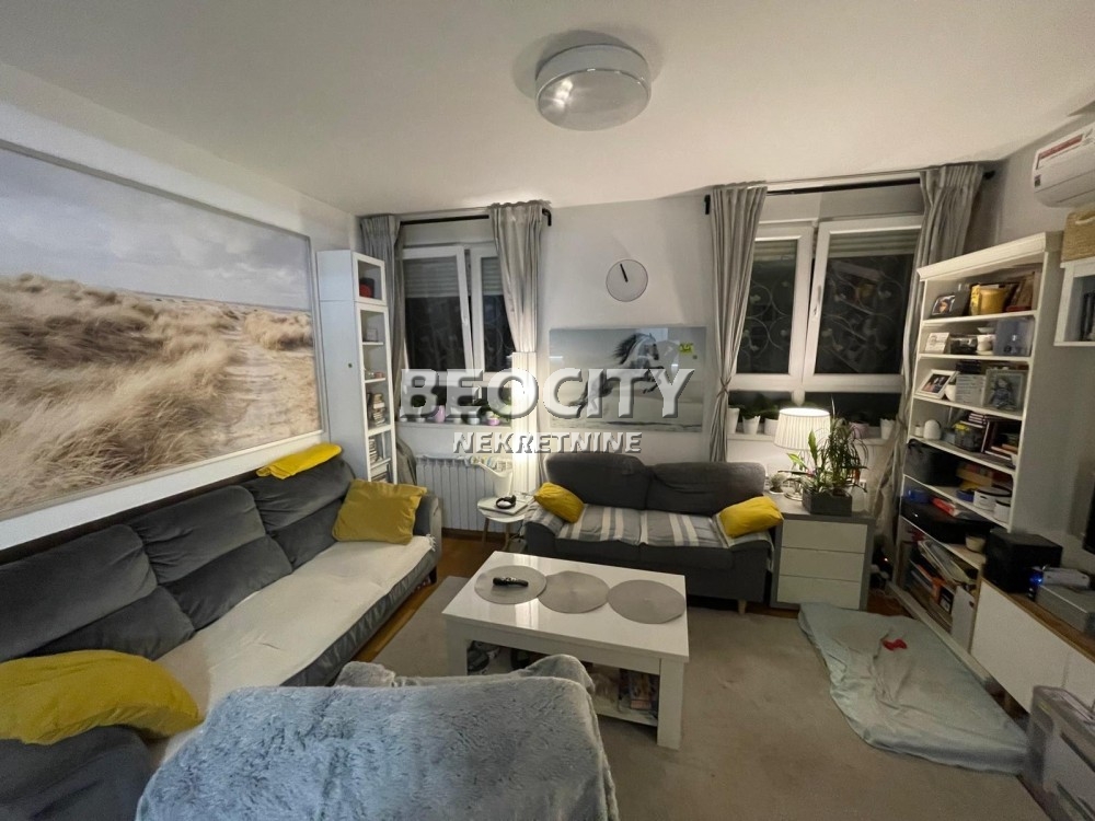 Trosoban stan, 61 m2, Kluz, Madridska ID: 123856 1