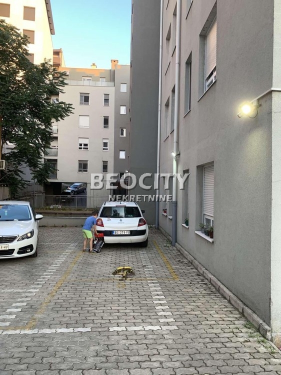 Trosoban stan, 61 m2, Kluz, Madridska ID: 123856 15