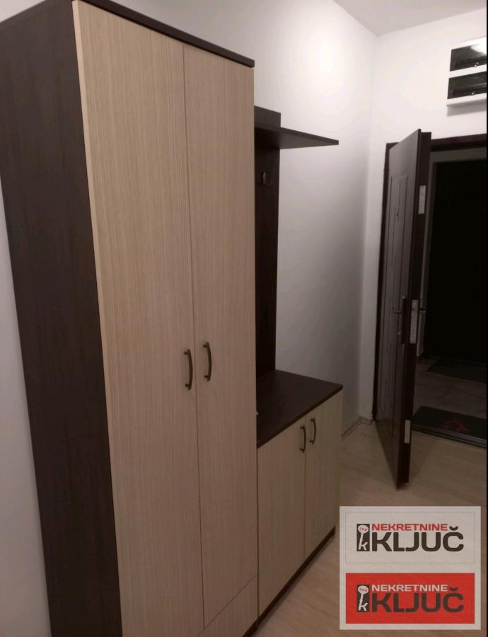 CENTAR IZDAJE SE DVOIPOSOBAN NAMEŠTEN STAN 4