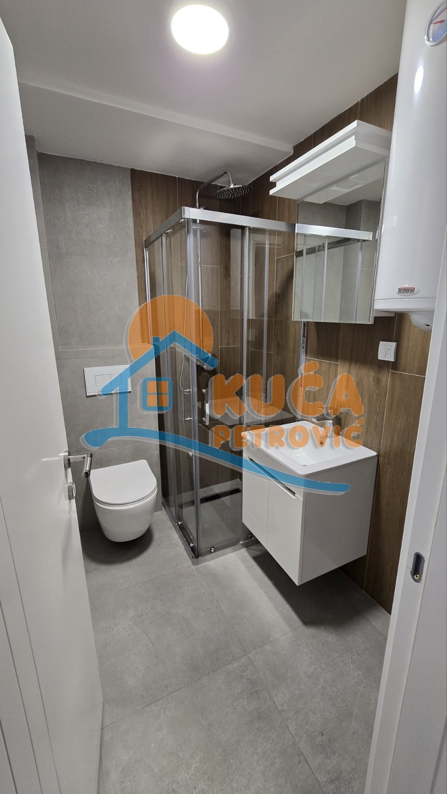 Dvosoban stan, 56 m2, Čair, Prvomajska ID: i-014986 6