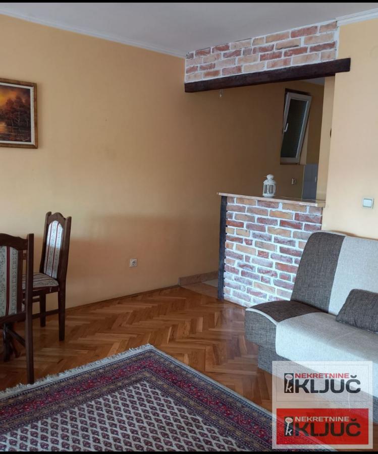GRBAVICA IZDAJE SE DVOSOBAN NAMEŠTEN STAN 15