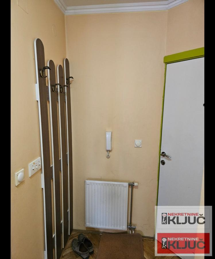 GRBAVICA IZDAJE SE DVOSOBAN NAMEŠTEN STAN 4