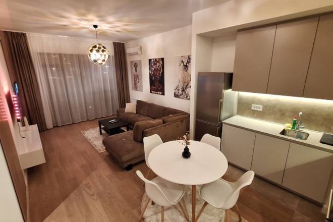 Prodajemo namešten 2 0 stan  BW Sole  dva garažna 3