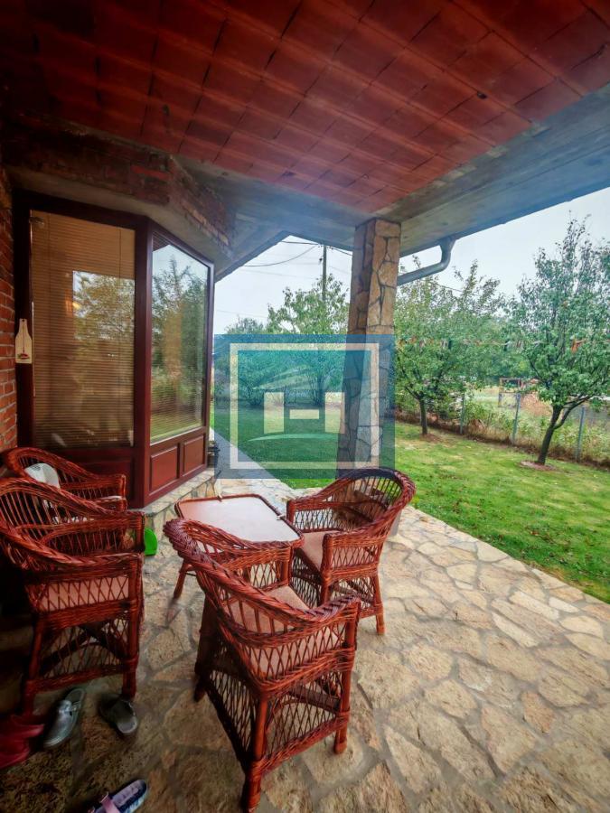 Sredjena kuća u mirnom delu Gloždaka 12