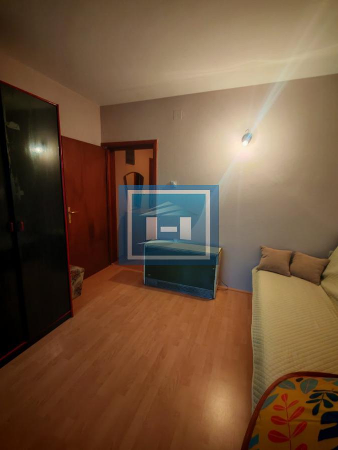 Sredjena kuća u mirnom delu Gloždaka 15