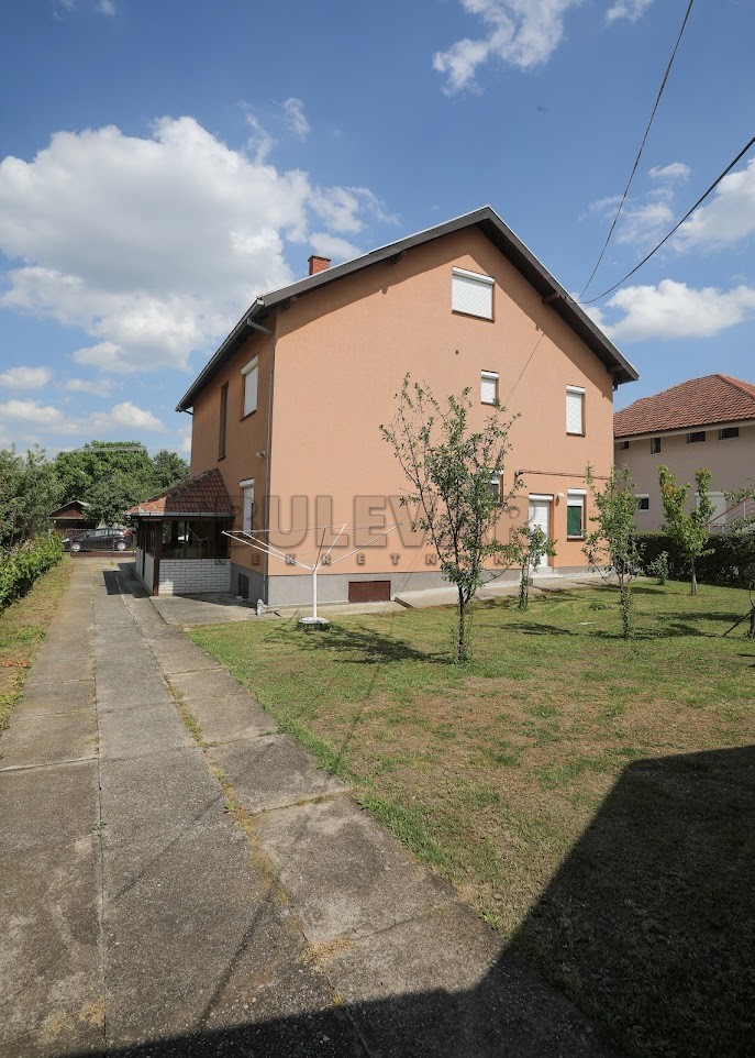 četvorosobna kuća, 292 m2, Šumarice, Dalmatinskih brigada ID: p-014991 1