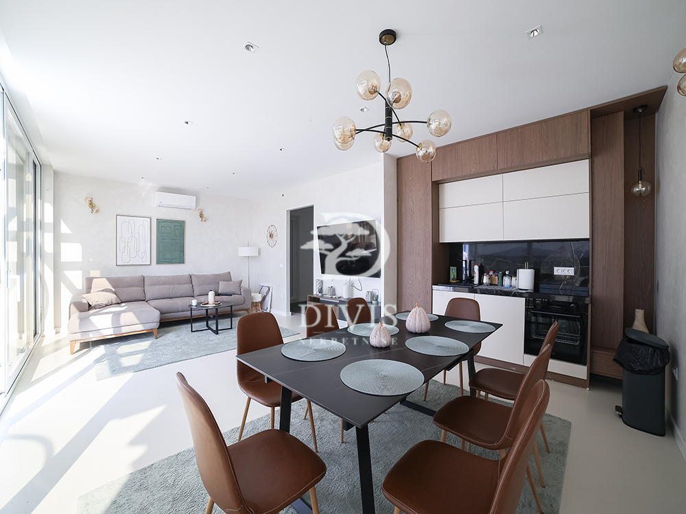 Kuća sa bazenom i salom za proslave  Sopot  360m2 4