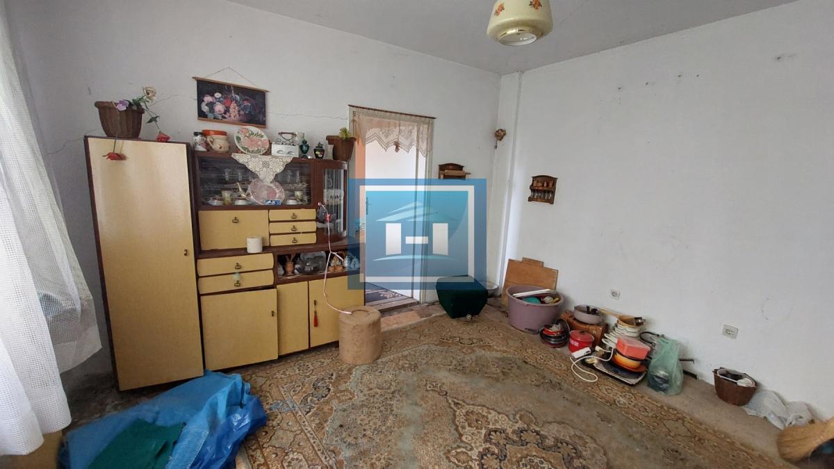 Na prodaju stan sa dvorištem – Bor, 10 min od centra 12