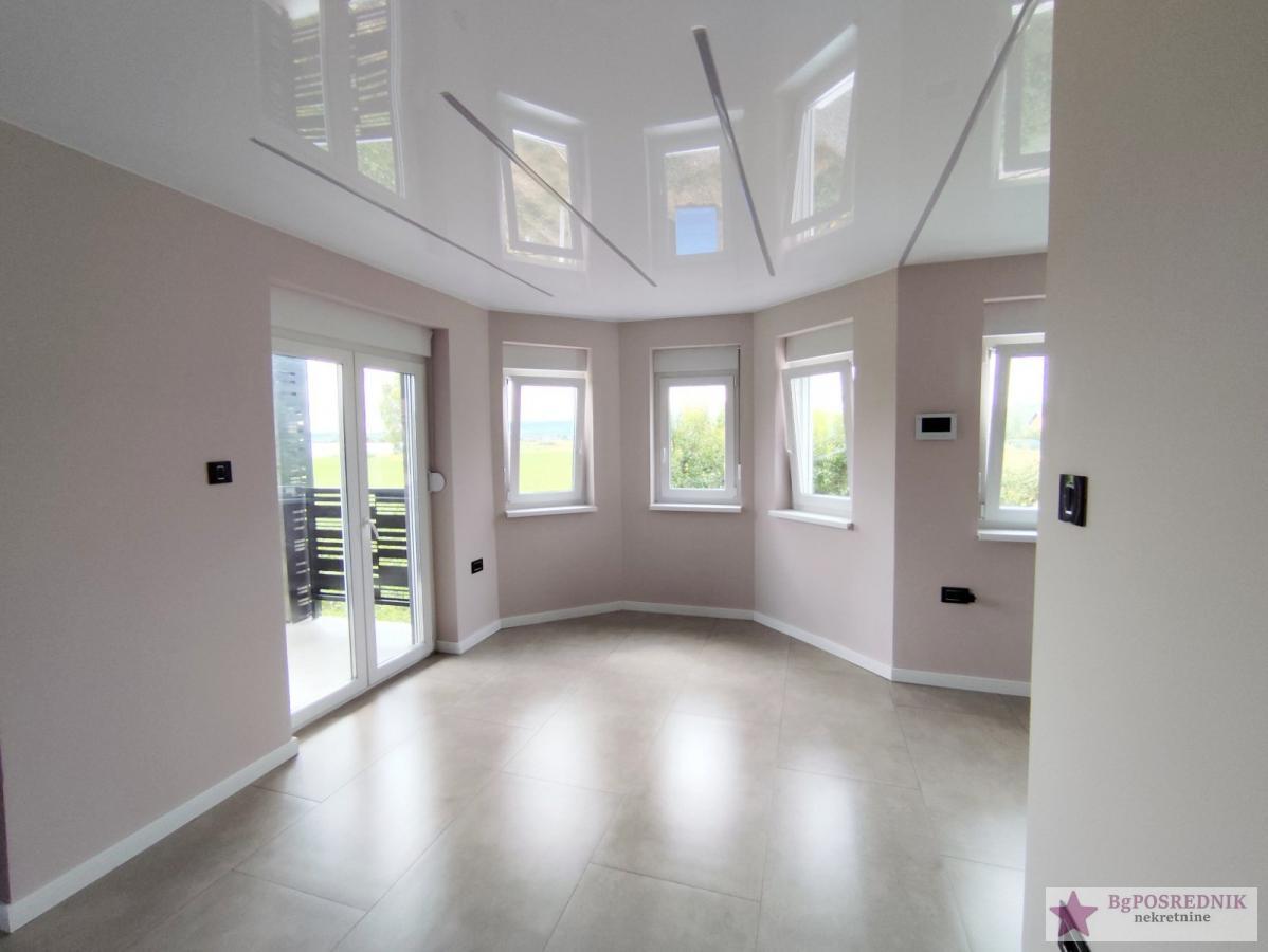 Novi Sad, Veternik, Kninska, 260m2 sa terasama 9