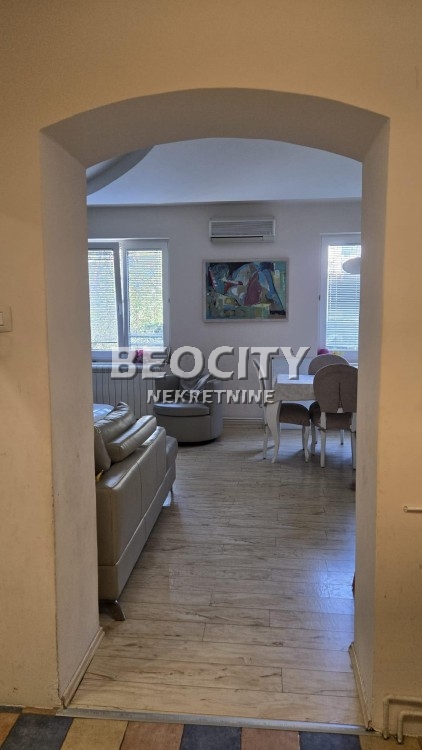 Trosoban stan, 73 m2, Slavija ID: 124024 2