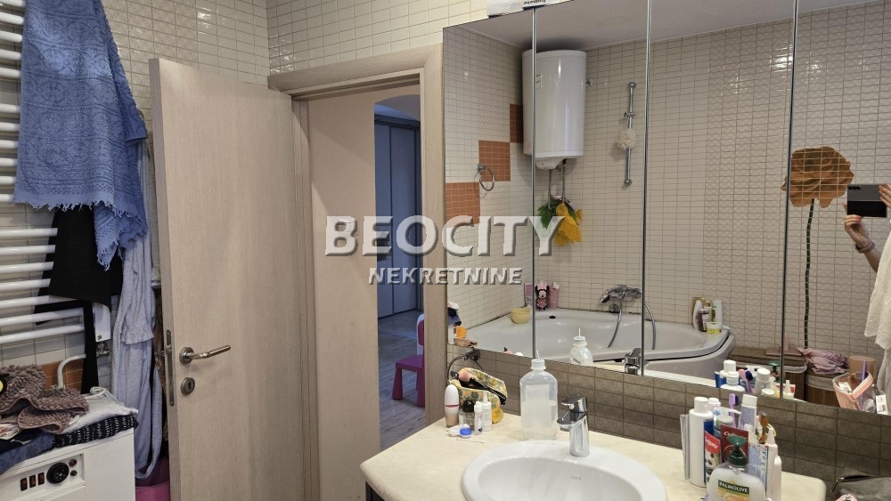 Trosoban stan, 73 m2, Slavija ID: 124024 8