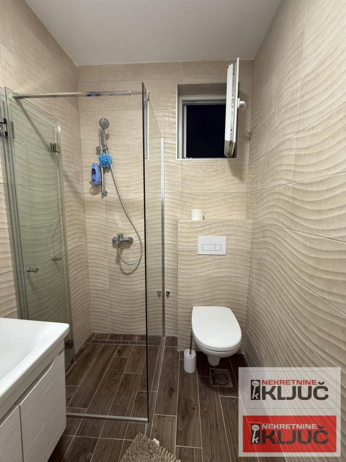 ADICE IZDAJE SE JEDNOIPOSOBAN NAMEŠTEN STAN 14