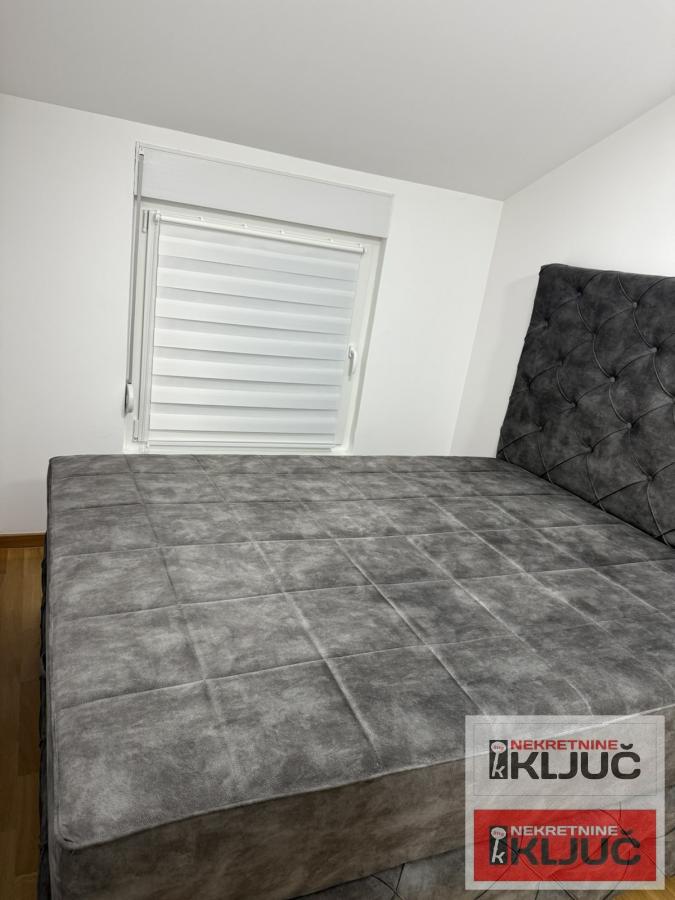 ADICE IZDAJE SE JEDNOIPOSOBAN NAMEŠTEN STAN 8