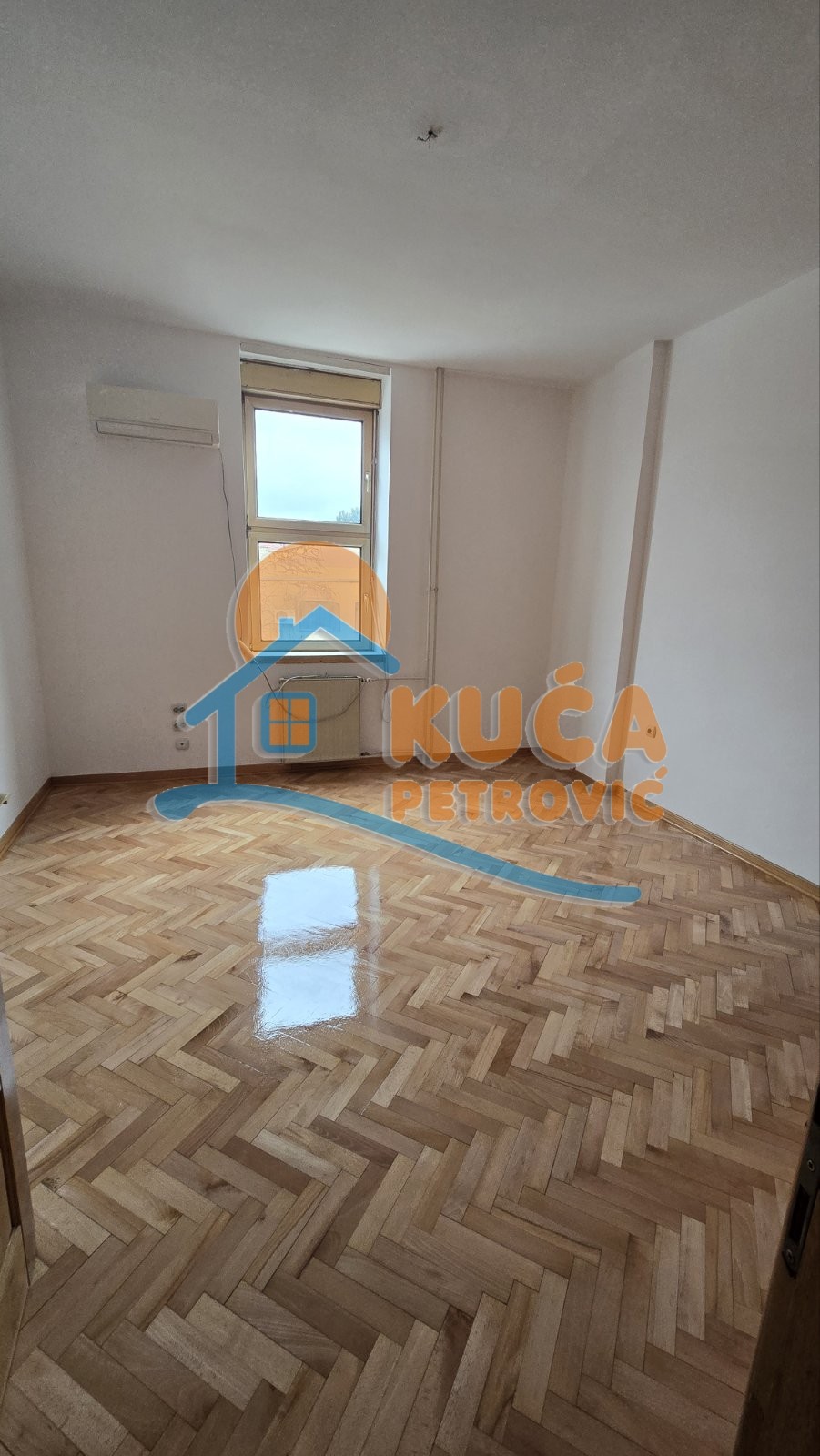 četvorosoban stan, 122 m2, Centar, Mije Petrovića ID: i-015016 1