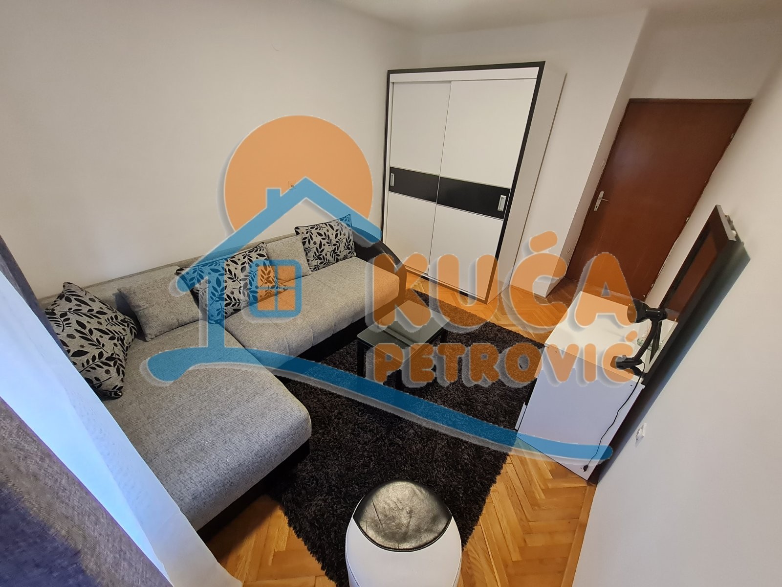 Dvosoban stan, 57 m2, Centar, Deligradska ID: i-015006 1