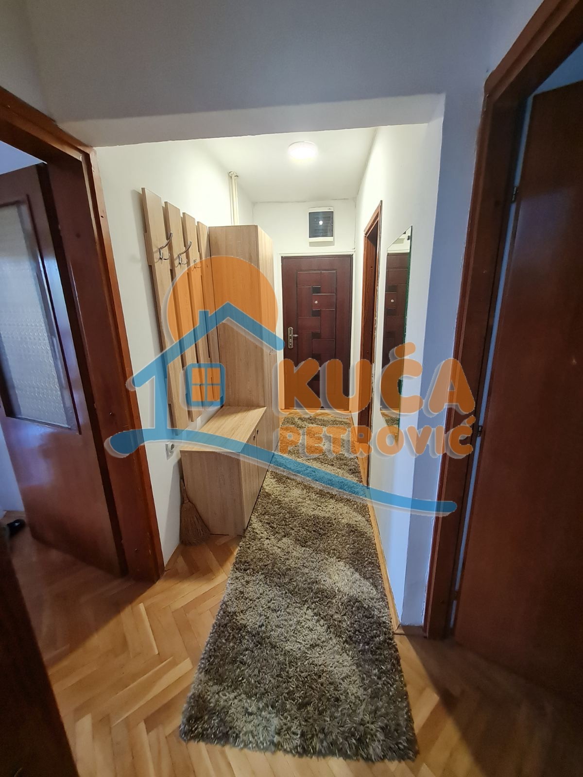 Dvosoban stan, 57 m2, Centar, Deligradska ID: i-015006 12