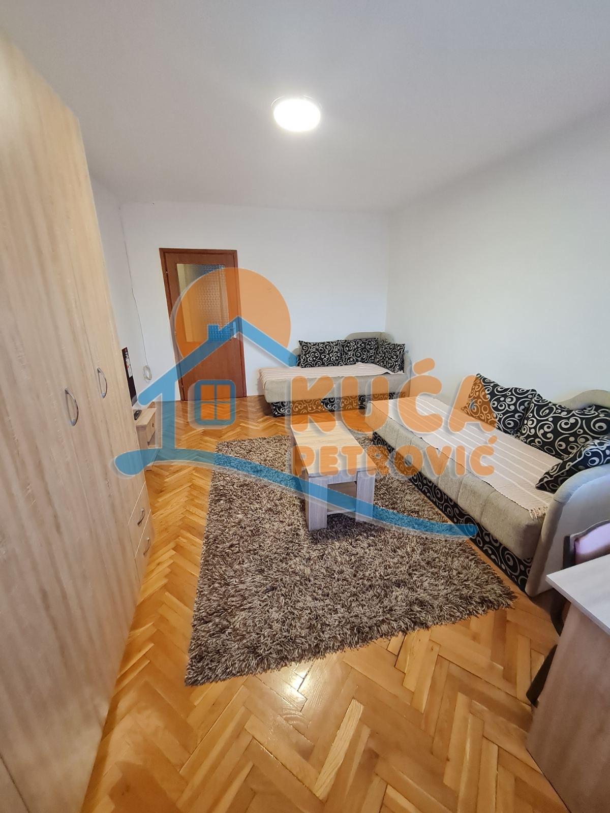 Dvosoban stan, 57 m2, Centar, Deligradska ID: i-015006 7