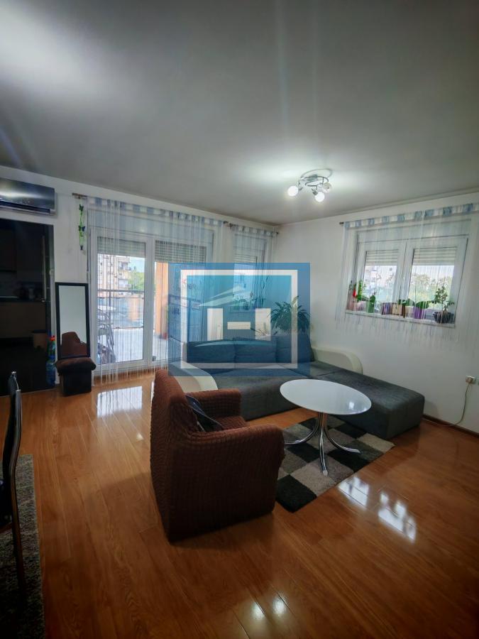 Trosoban stan u novogradnji sa parking mestom i podrumom 1