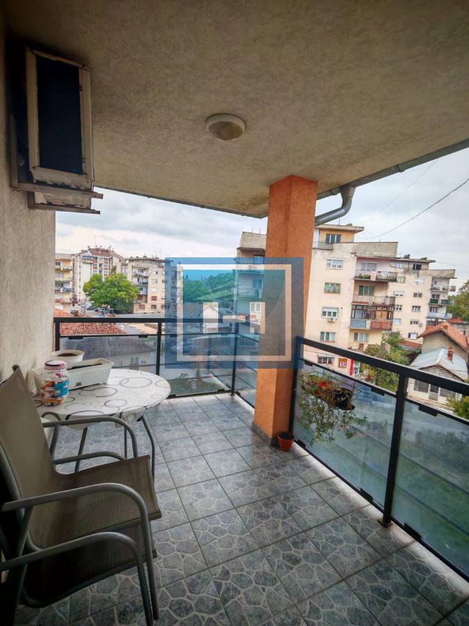 Trosoban stan u novogradnji sa parking mestom i podrumom 11