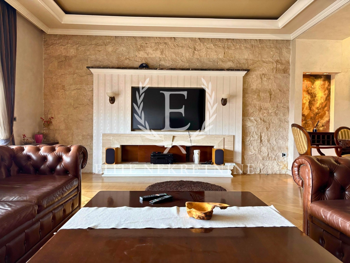 Duplex penthouse  petosoban  garaza  novogradnja 2