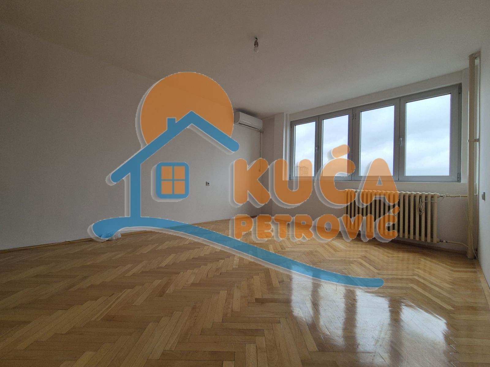 četvorosoban stan, 95 m2, Centar, Cara Dušana ID: i-015031 12