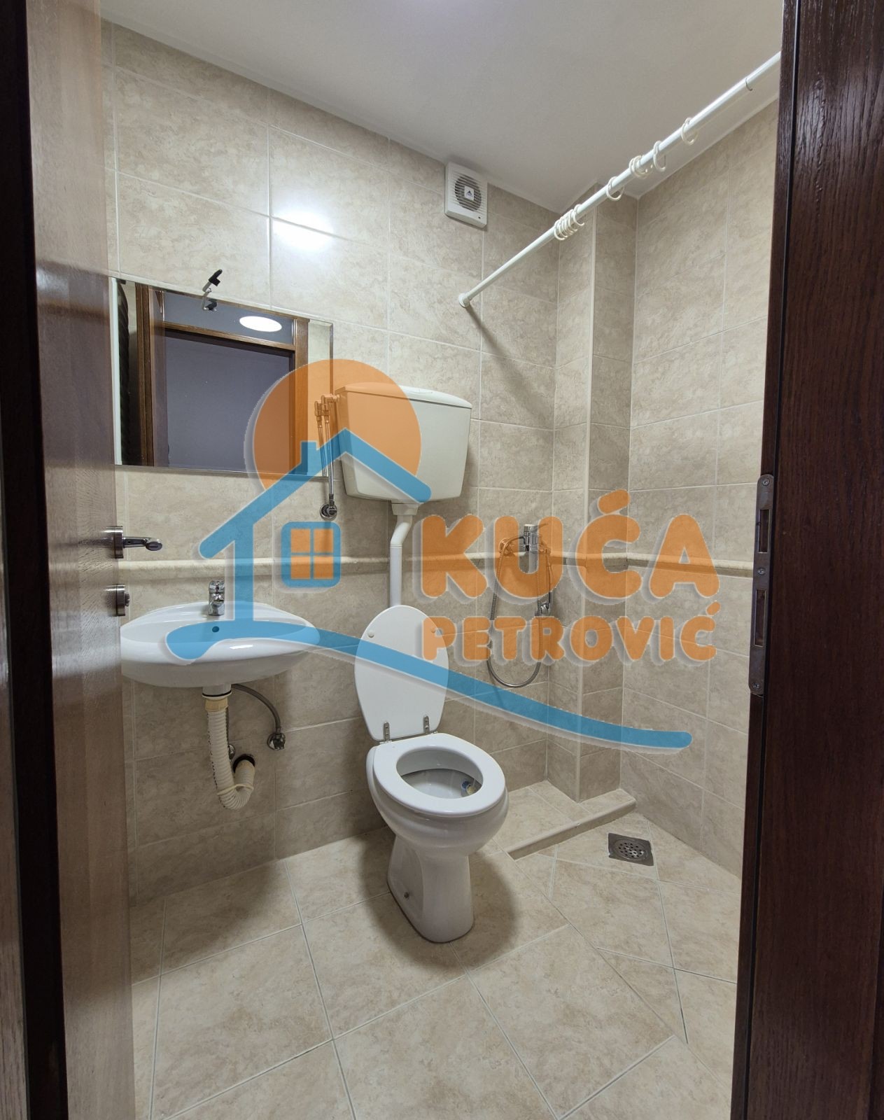 četvorosoban stan, 95 m2, Centar, Cara Dušana ID: i-015031 14