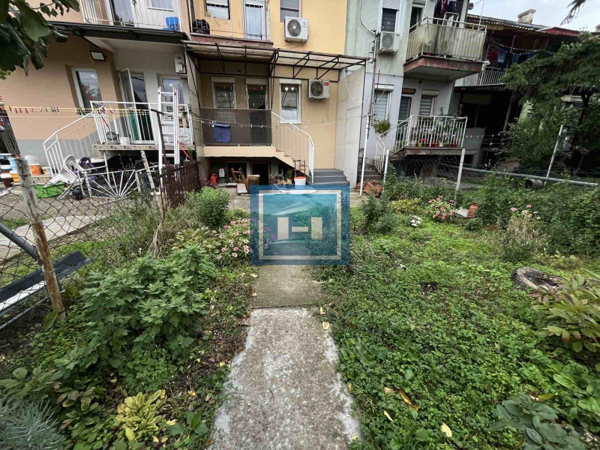 Komforan jednosoban stan 9