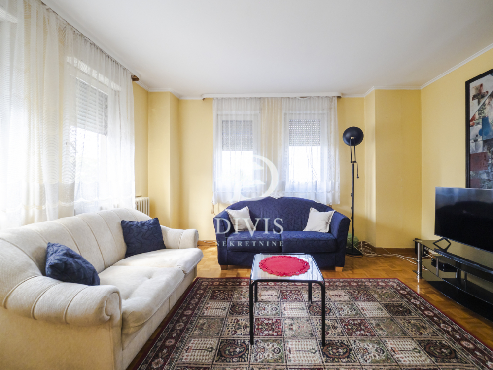 Senjak  2 0 stan  101m2  parking  terasa od 27m2 1