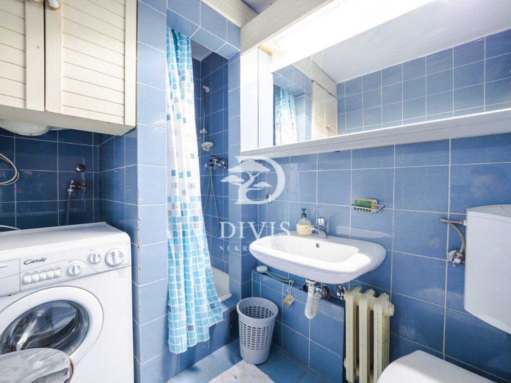 Senjak  2 0 stan  101m2  parking  terasa od 27m2 5