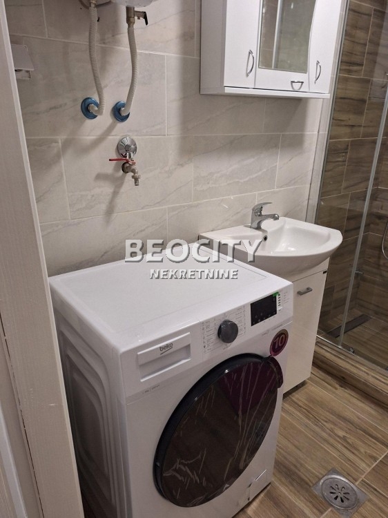 Dvosoban stan, 50 m2, Železnička stanica, Gagarinova ID: 124141 12