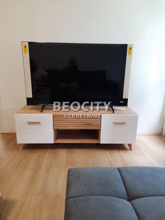 Dvosoban stan, 50 m2, Železnička stanica, Gagarinova ID: 124141 4