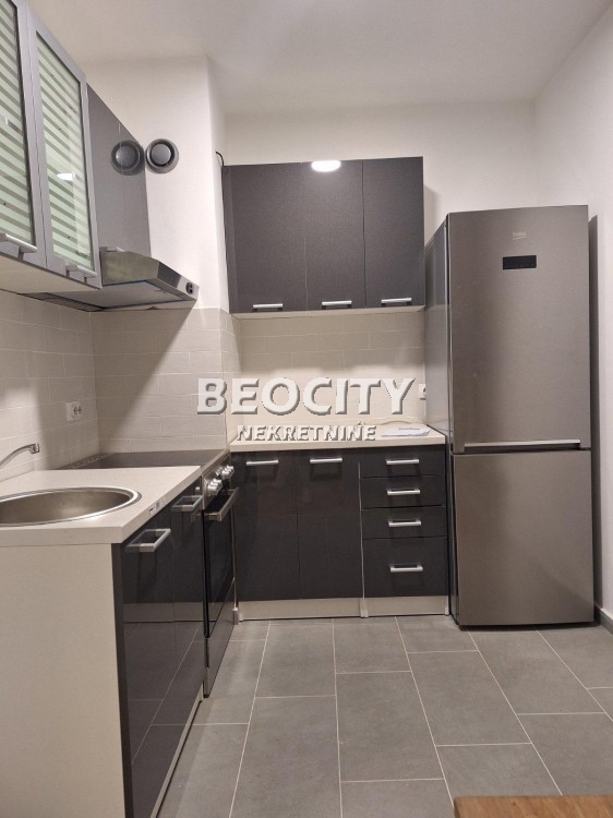 Dvosoban stan, 50 m2, Železnička stanica, Gagarinova ID: 124141 7