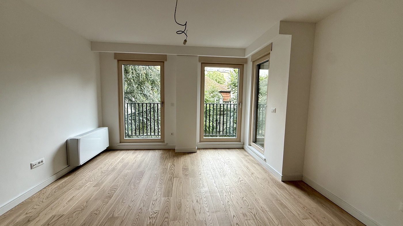 Izdajemo nov  4 0 stan  sa garažnim mestom  kod Beogradskog Dramskog pozorišta 1