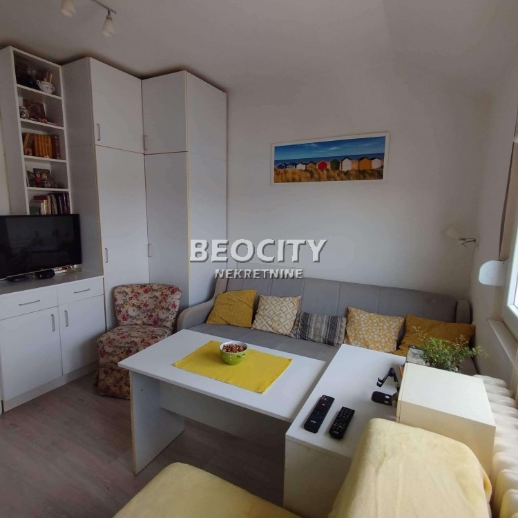 Jednosoban stan, 19 m2, Kej, Beogradski kej ID: 124068 1