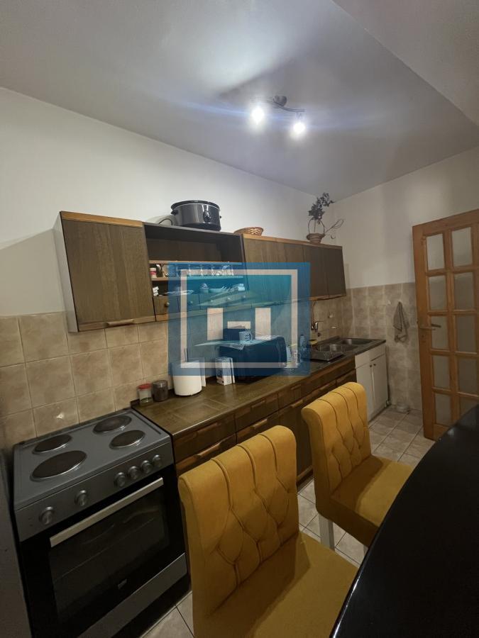 NASLOV: STAN KOJI OSVAJA NA PRVI POGLED — CENTAR, STIL I TRI SPAVAĆE SOBE! 4