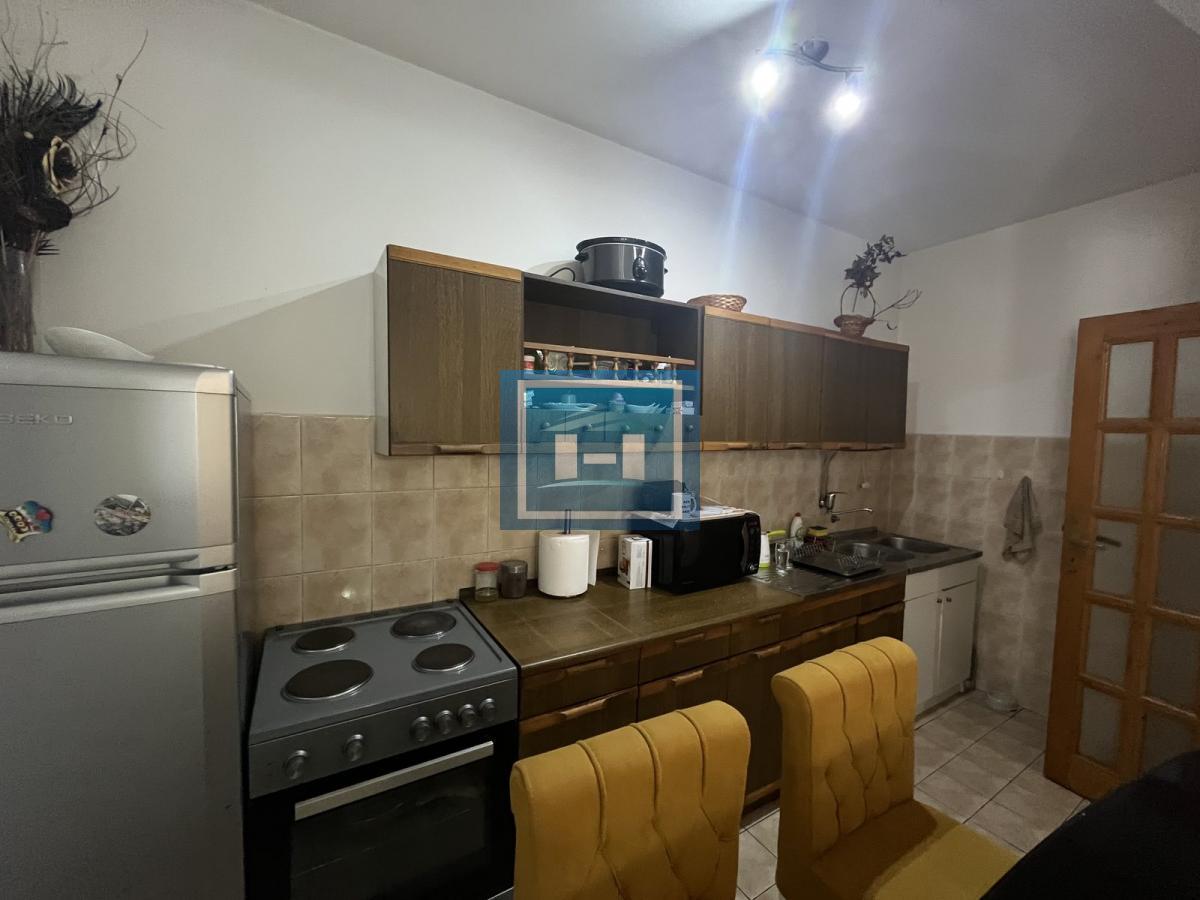 NASLOV: STAN KOJI OSVAJA NA PRVI POGLED — CENTAR, STIL I TRI SPAVAĆE SOBE! 5