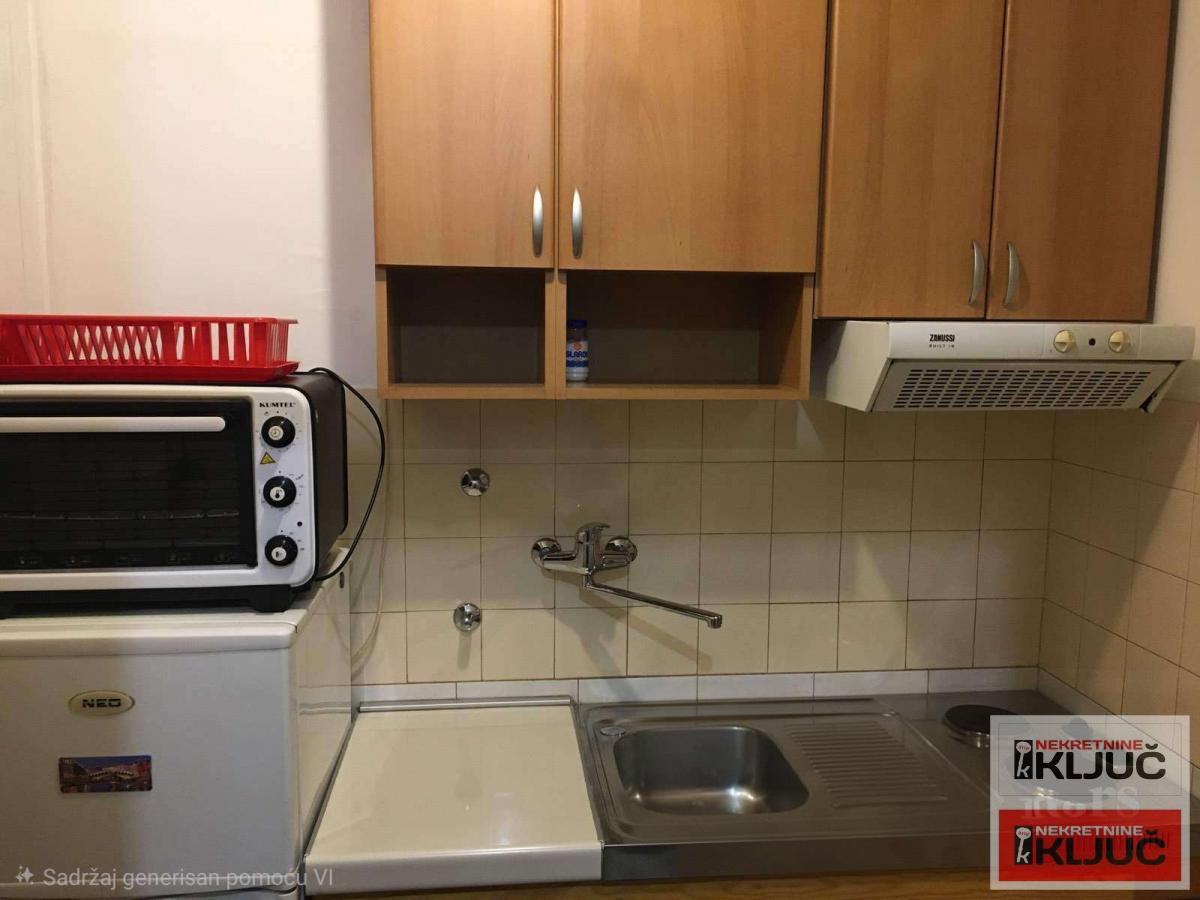 NOVO NASELJE IZDAJE SE NAMEŠTENA GARSONJERA 3