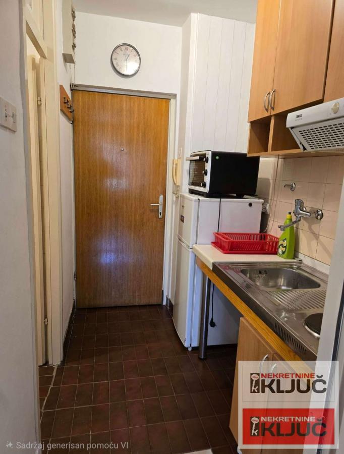 NOVO NASELJE IZDAJE SE NAMEŠTENA GARSONJERA 5