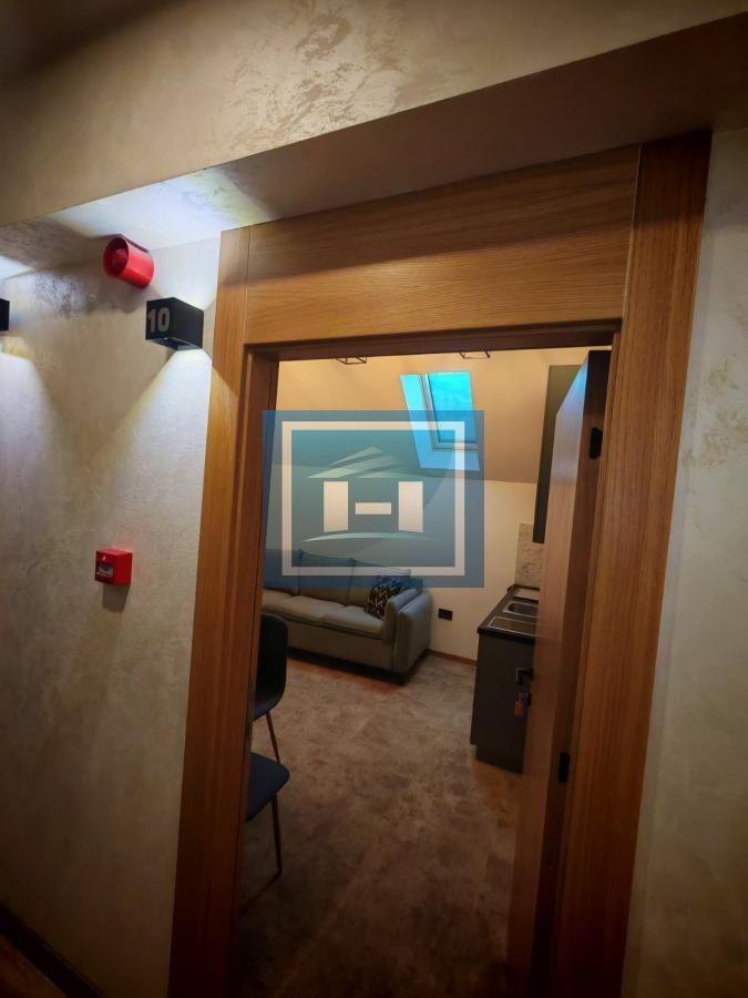 Pet zasebnih stambenih jedinica u Konacima 27