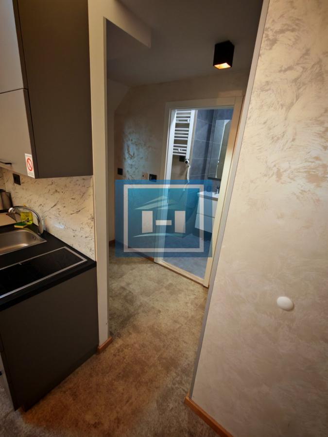 Pet zasebnih stambenih jedinica u Konacima 34