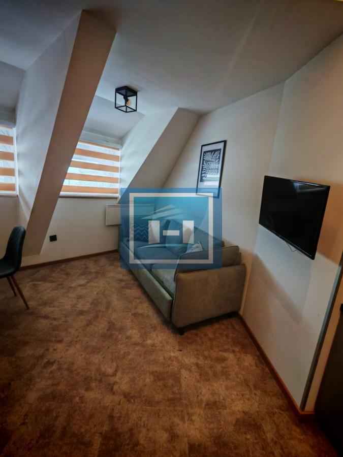 Pet zasebnih stambenih jedinica u Konacima 46