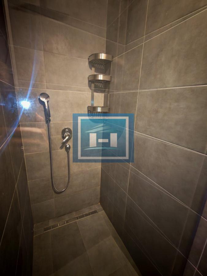 Pet zasebnih stambenih jedinica u Konacima 64