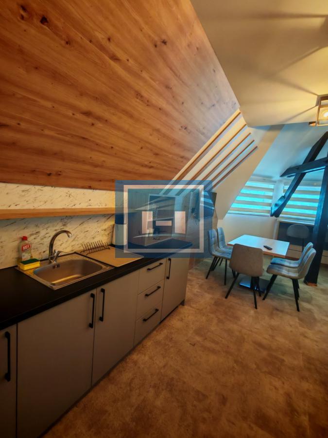 Pet zasebnih stambenih jedinica u Konacima 75